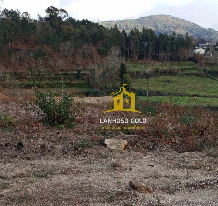 Terreno para Venda em Águas Santas e Moure Foto 3