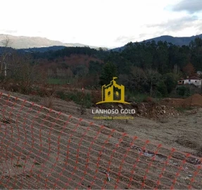 Terreno para Venda em Águas Santas e Moure