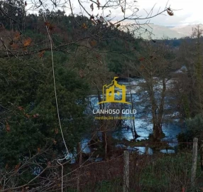 Terreno para Venda em Águas Santas e Moure