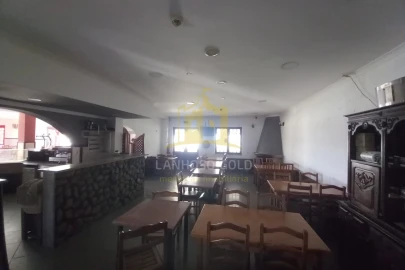 Negócio para Venda em Arcozelo