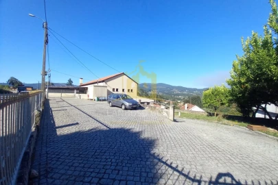 Negócio para Venda em Arcozelo