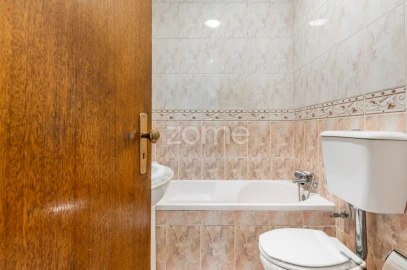 Moradia T3 para Venda em Landim