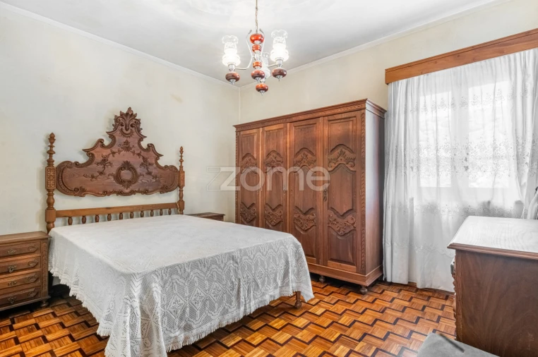Moradia T3 para Venda em Landim Foto 14