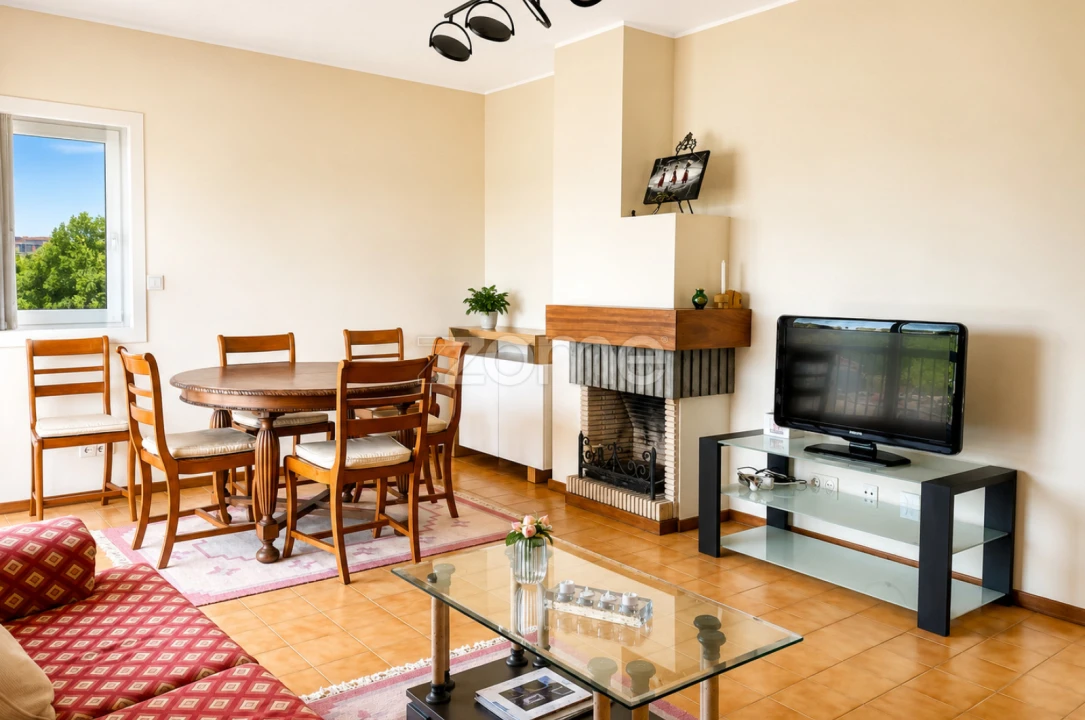 Apartamento T1 para Arrendamento em Pedrouços Foto 1