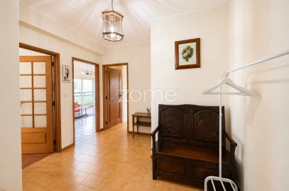 Apartamento T1 para Arrendamento em Pedrouços
