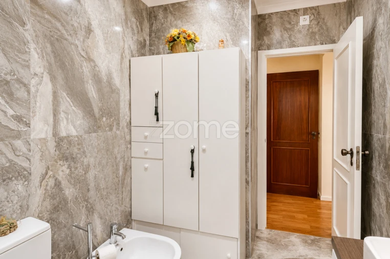 Apartamento T1 para Arrendamento em Pedrouços Foto 5