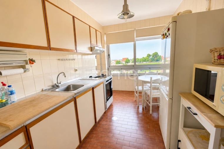 Apartamento T1 para Arrendamento em Pedrouços Foto 8