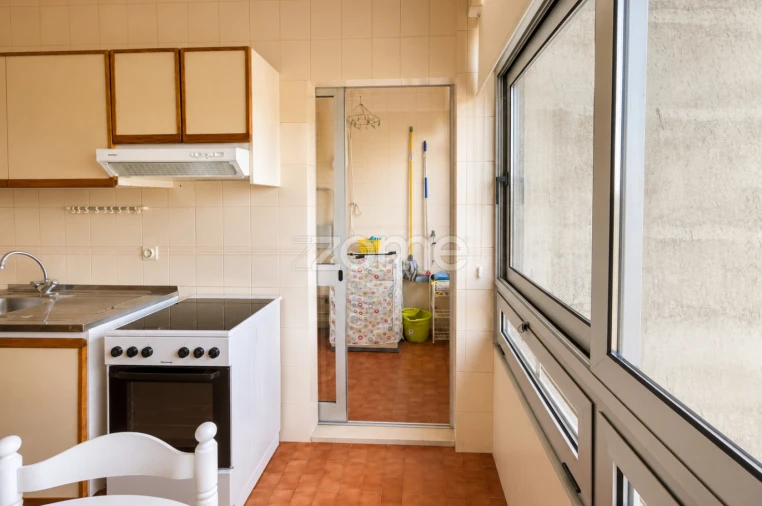 Apartamento T1 para Arrendamento em Pedrouços Foto 10
