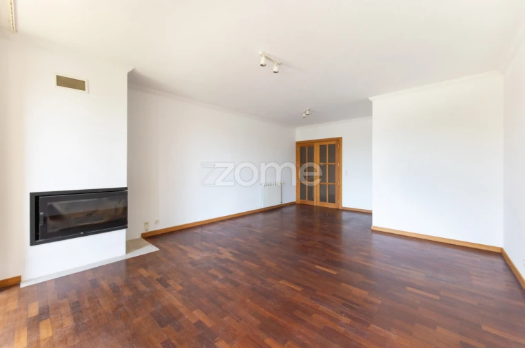 Apartamento T2 para Arrendamento em Vila Nova da Telha Foto 8