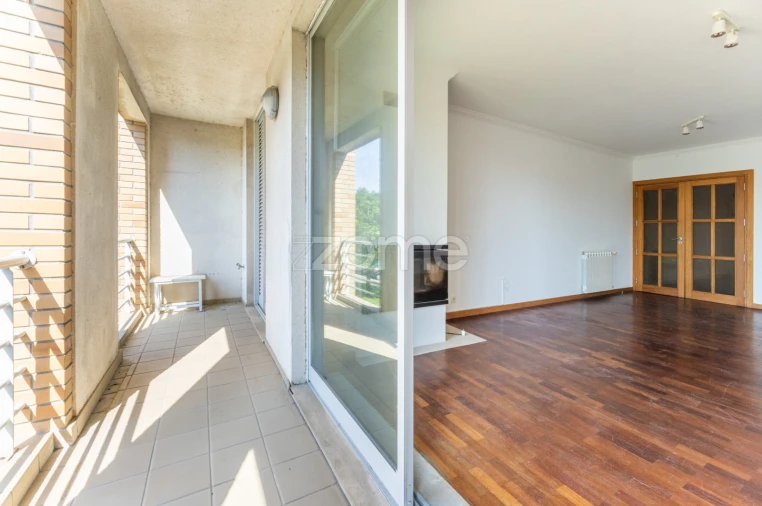 Apartamento T2 para Arrendamento em Vila Nova da Telha Foto 11