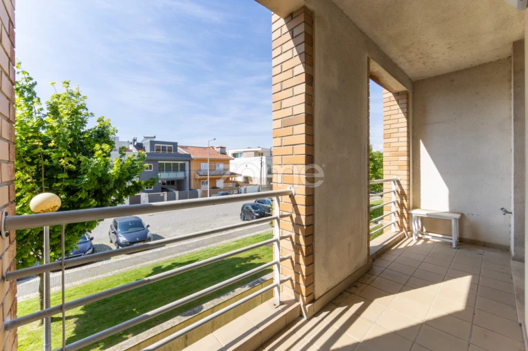 Apartamento T2 para Arrendamento em Vila Nova da Telha Foto 12