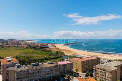 Apartamento T1 para Venda em Labruge