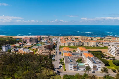Apartamento T1 para Venda em Labruge