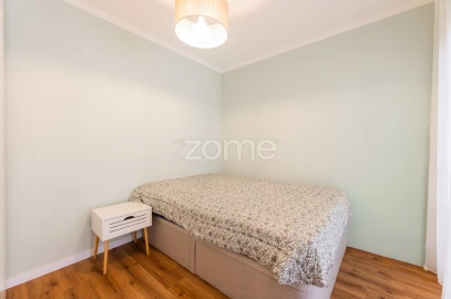 Apartamento T1 para Venda em Labruge