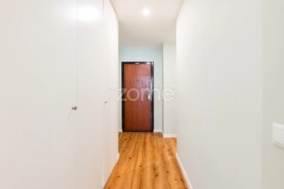 Apartamento T1 para Venda em Labruge