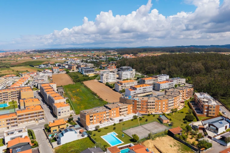 Apartamento T1 para Venda em Labruge Foto 13