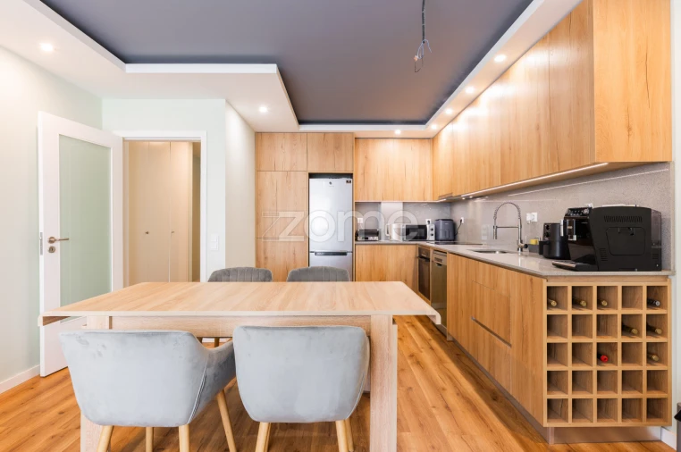 Apartamento T1 para Venda em Labruge Foto 4