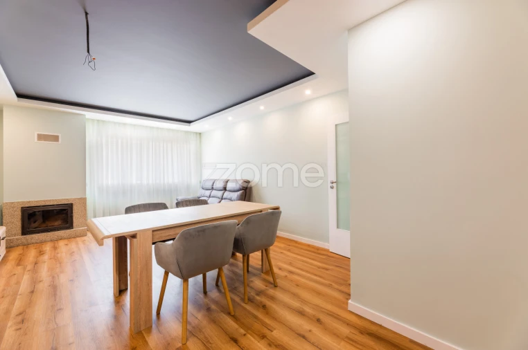 Apartamento T1 para Venda em Labruge Foto 18