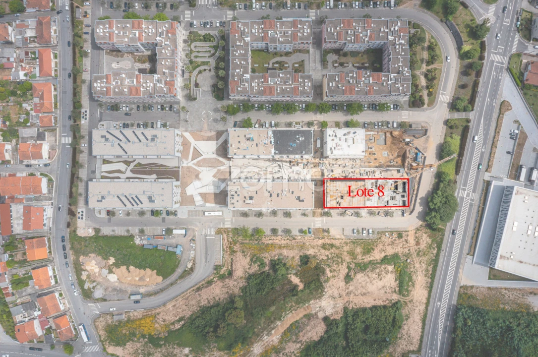 Apartamento T3 para Venda em Oliveira do Douro Foto 1