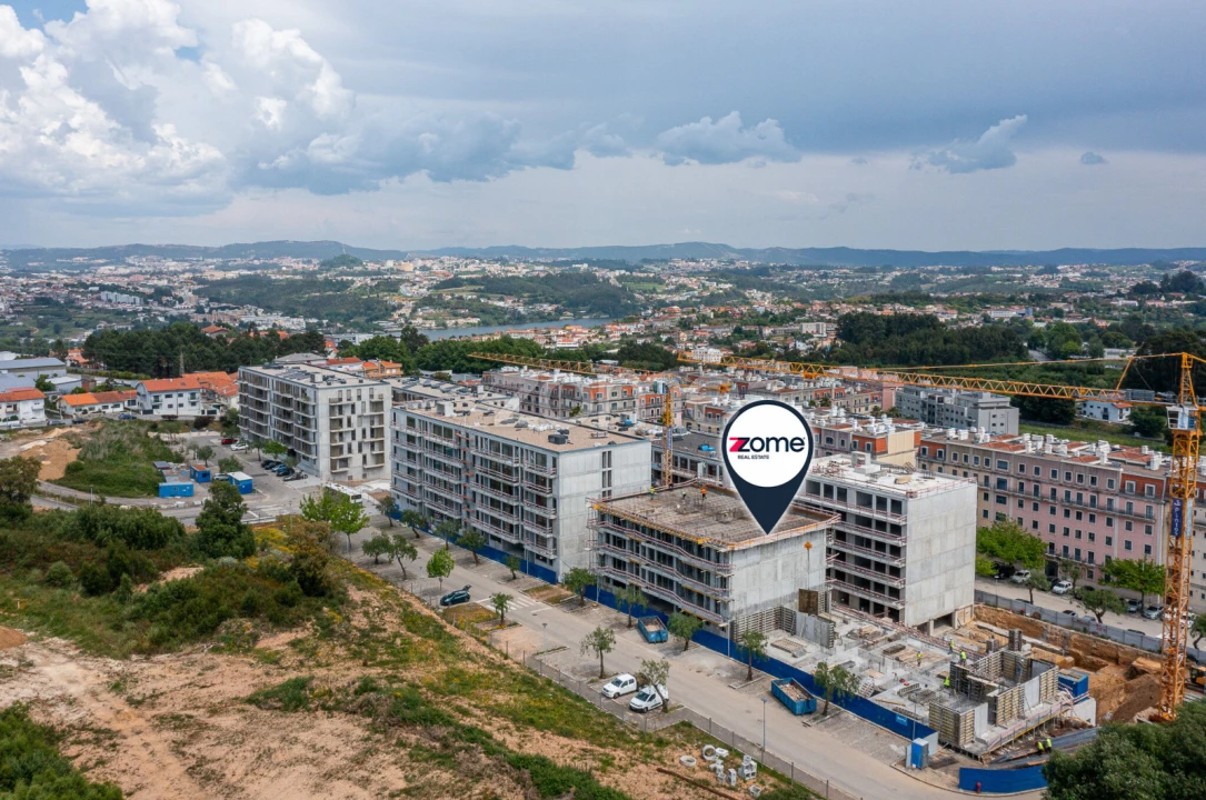 Apartamento T3 para Venda em Oliveira do Douro Foto 2