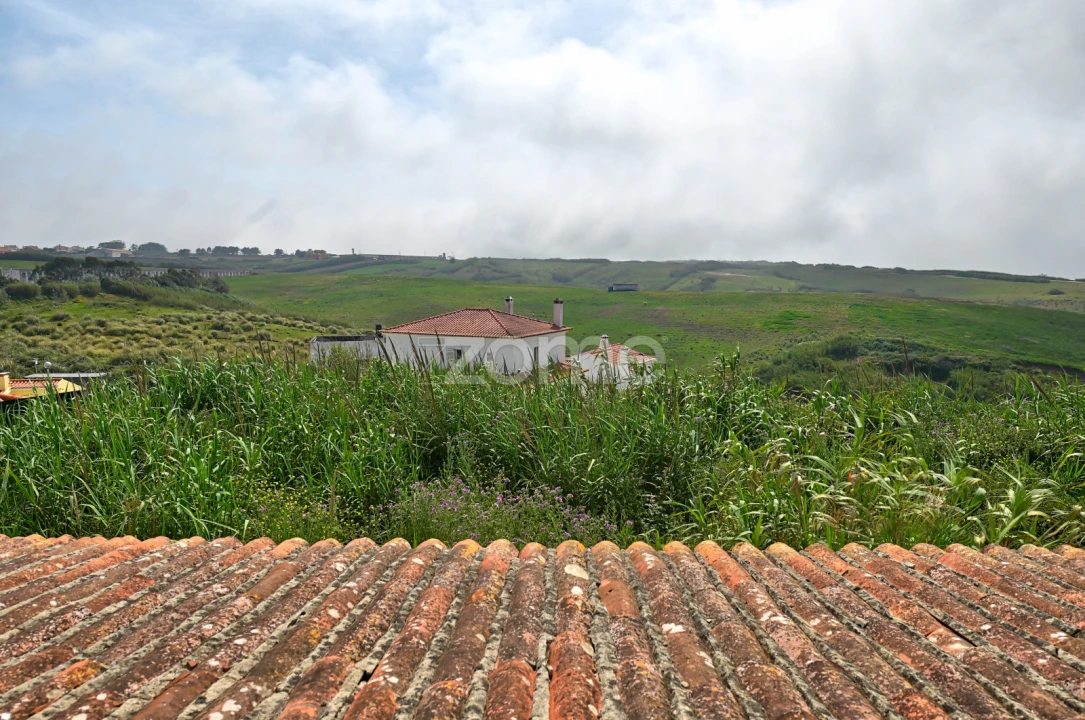 Moradia T4 para Venda em Encarnação Foto 20