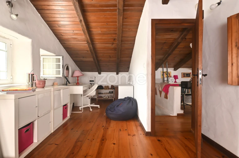 Moradia T4 para Venda em Encarnação Foto 19