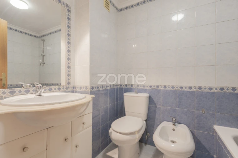 Apartamento T3 para Venda em Rio de Mouro Foto 24