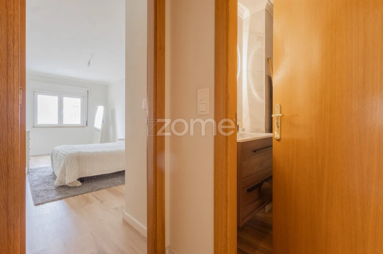 Apartamento T3 para Venda em Rio de Mouro Foto 14