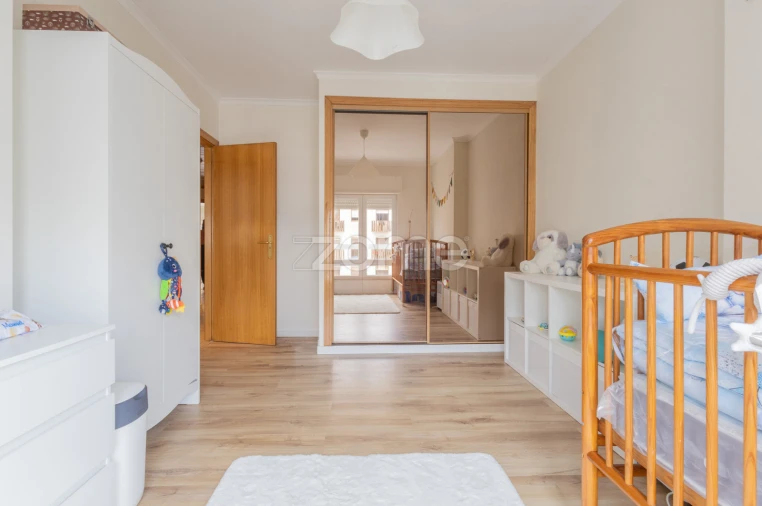 Apartamento T3 para Venda em Rio de Mouro Foto 23