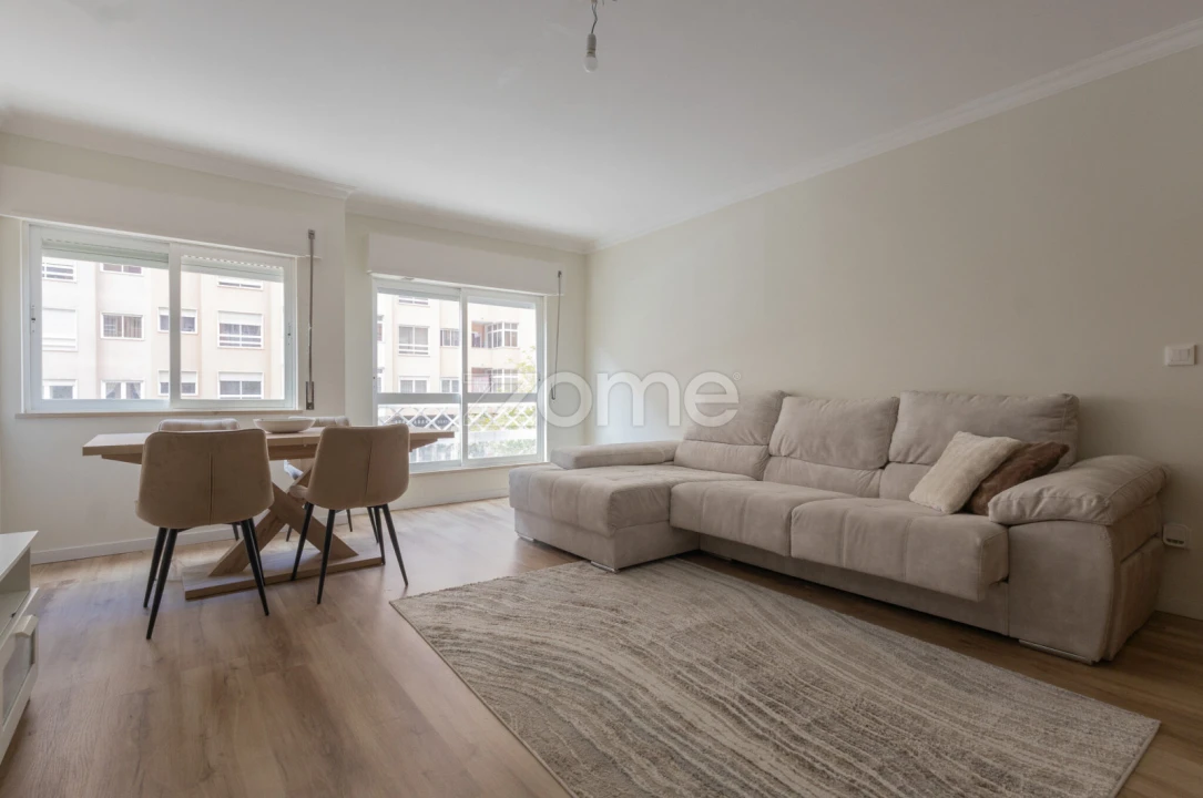 Apartamento T3 para Venda em Rio de Mouro Foto 5