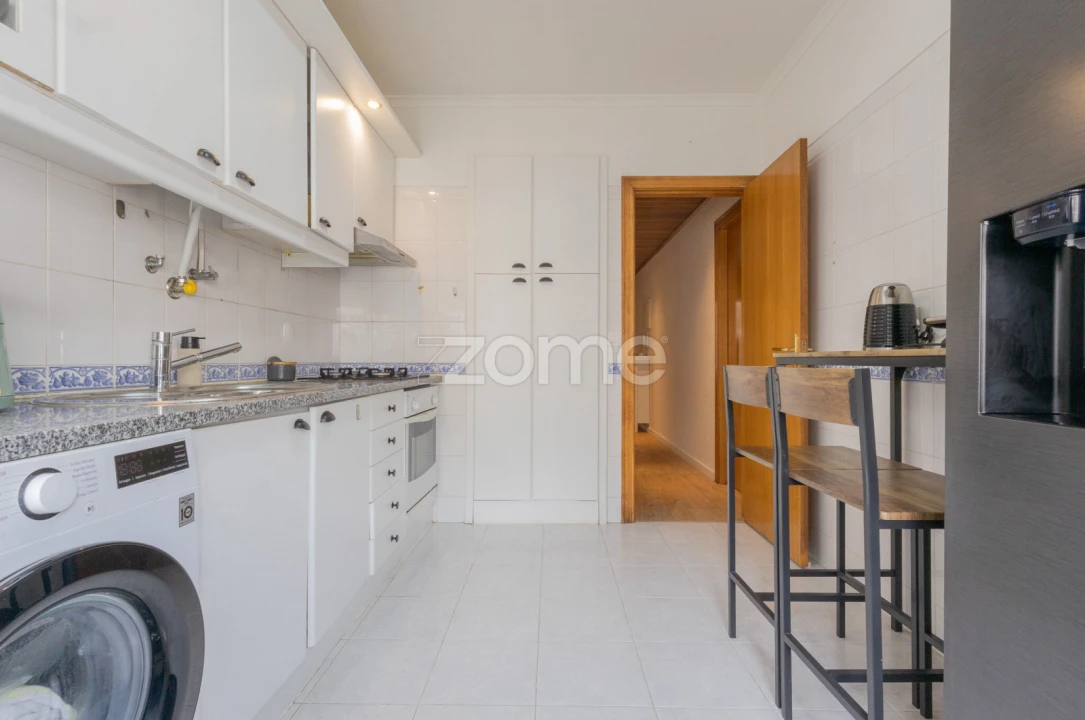 Apartamento T3 para Venda em Rio de Mouro Foto 13