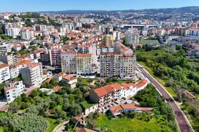 Moradia T9 para Venda em Sé Nova, Santa Cruz, Almedina e São Bartolomeu