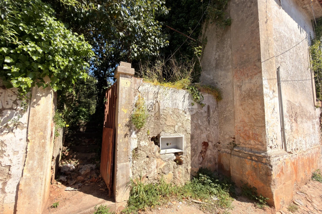 Moradia T9 para Venda em Sé Nova, Santa Cruz, Almedina e São Bartolomeu Foto 6
