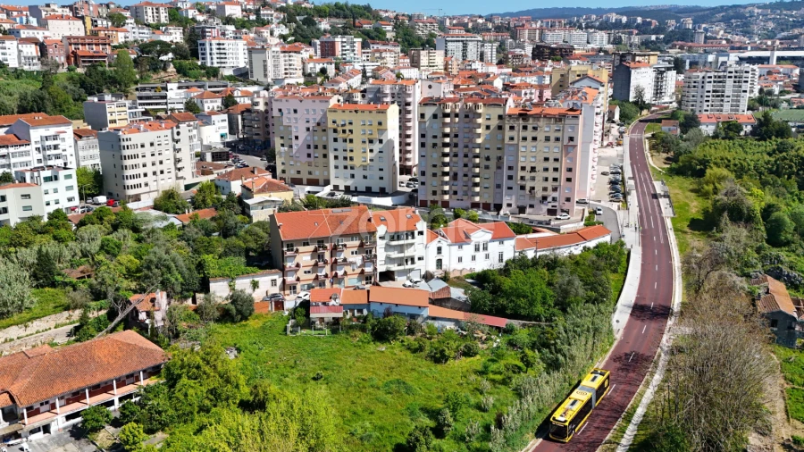 Moradia T9 para Venda em Sé Nova, Santa Cruz, Almedina e São Bartolomeu