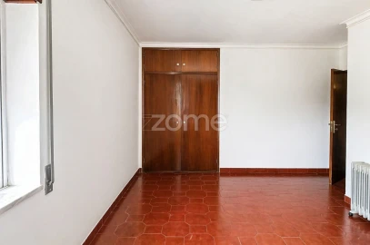 Apartamento T3 para Venda em São Martinho do Bispo e Ribeira de Frades