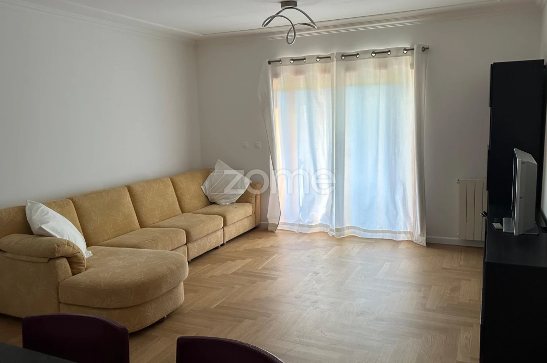 Apartamento T2 para Arrendamento em Santa Maria e São Miguel, São Martinho, São Pedro Penaferrim Foto 17