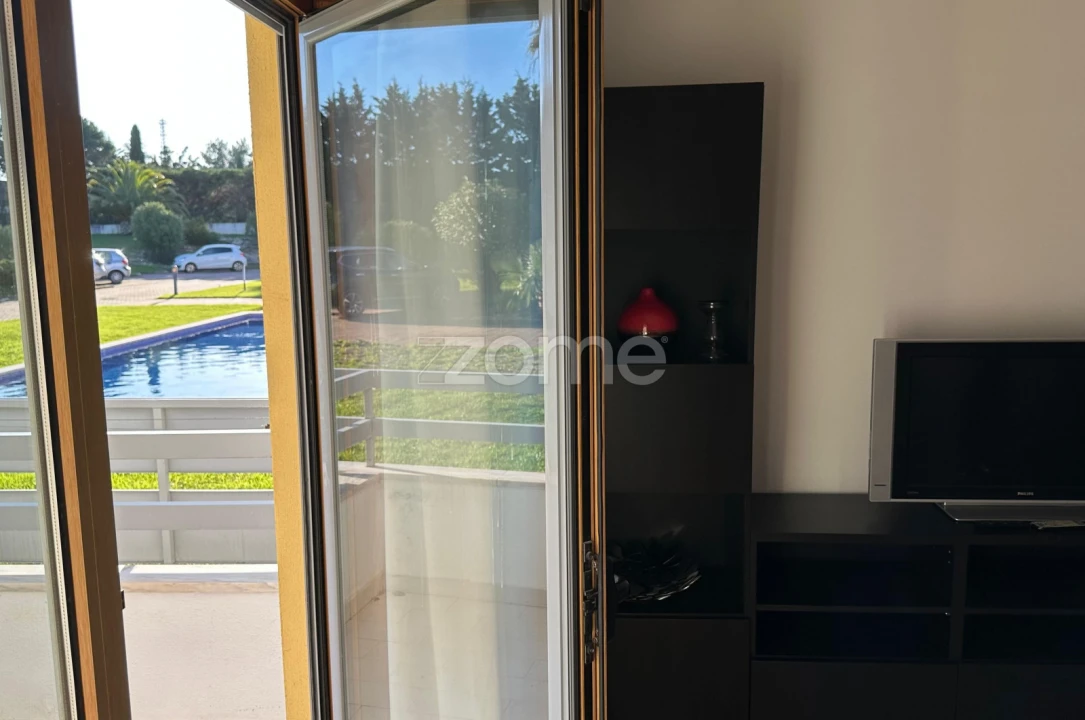 Apartamento T2 para Arrendamento em Santa Maria e São Miguel, São Martinho, São Pedro Penaferrim Foto 19