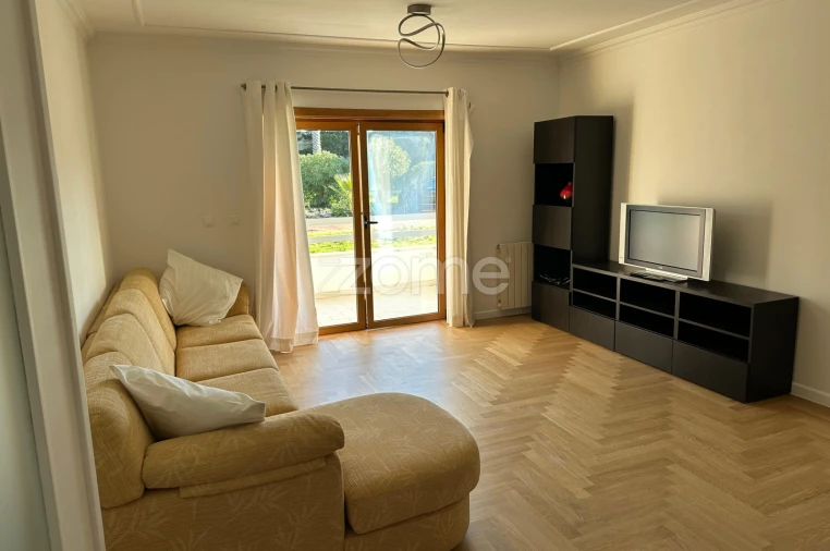 Apartamento T2 para Arrendamento em Santa Maria e São Miguel, São Martinho, São Pedro Penaferrim Foto 15