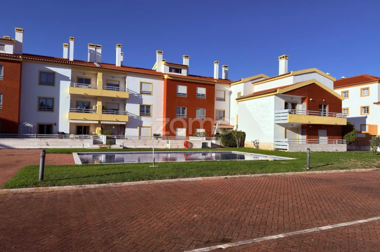Apartamento T2 para Arrendamento em Santa Maria e São Miguel, São Martinho, São Pedro Penaferrim Foto 2