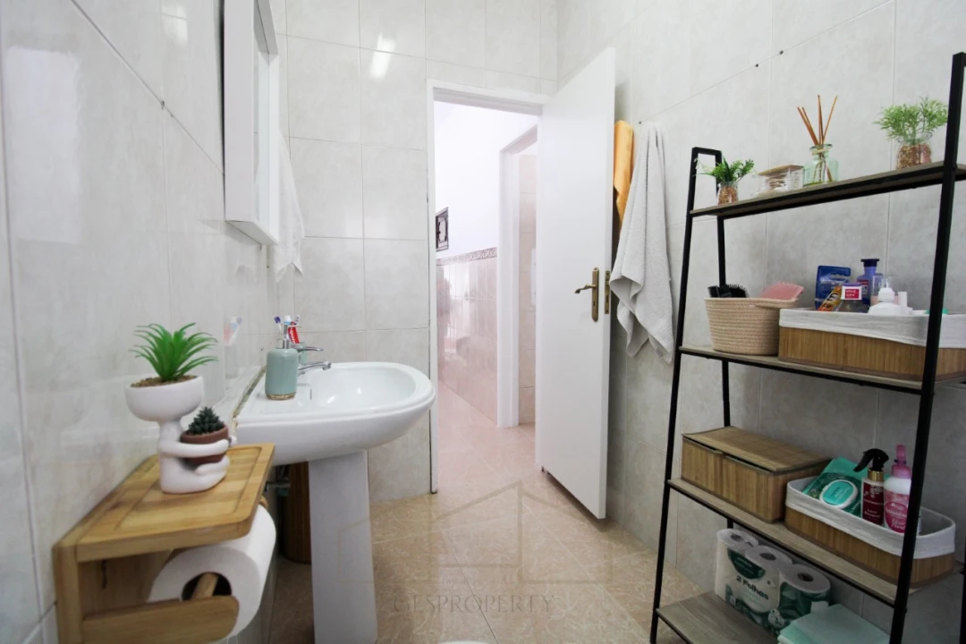 Apartamento T2 para Venda em Charneca de Caparica e Sobreda Foto 11