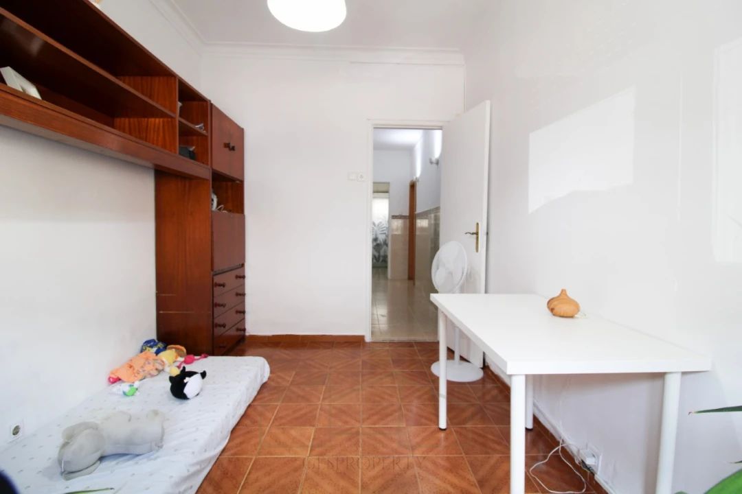 Apartamento T2 para Venda em Charneca de Caparica e Sobreda Foto 23