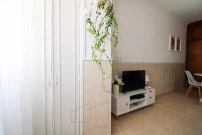 Apartamento T2 para Venda em Charneca de Caparica e Sobreda