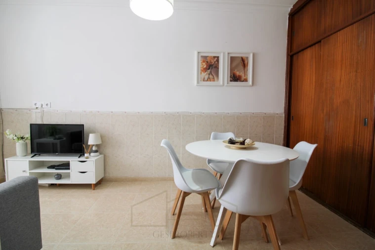 Apartamento T2 para Venda em Charneca de Caparica e Sobreda Foto 2