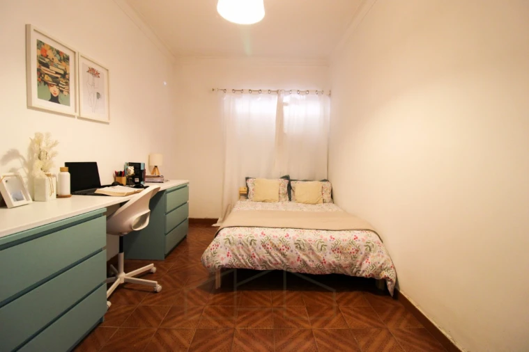 Apartamento T2 para Venda em Charneca de Caparica e Sobreda Foto 18