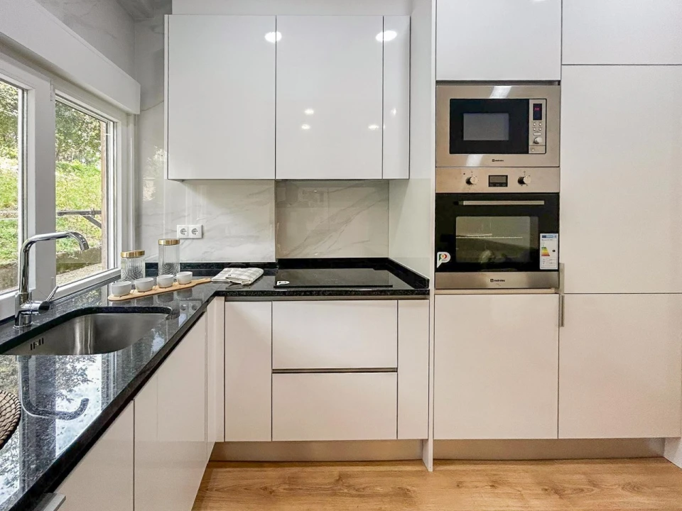Apartamento T2 para Venda em Benfica Foto 3
