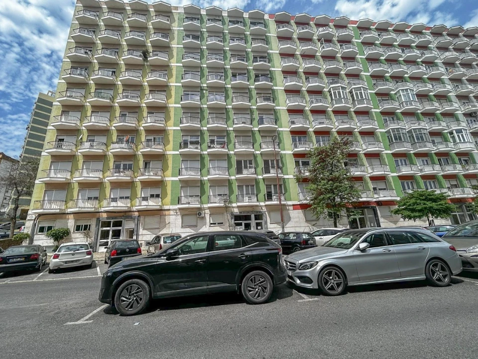 Apartamento T2 para Venda em Benfica Foto 21