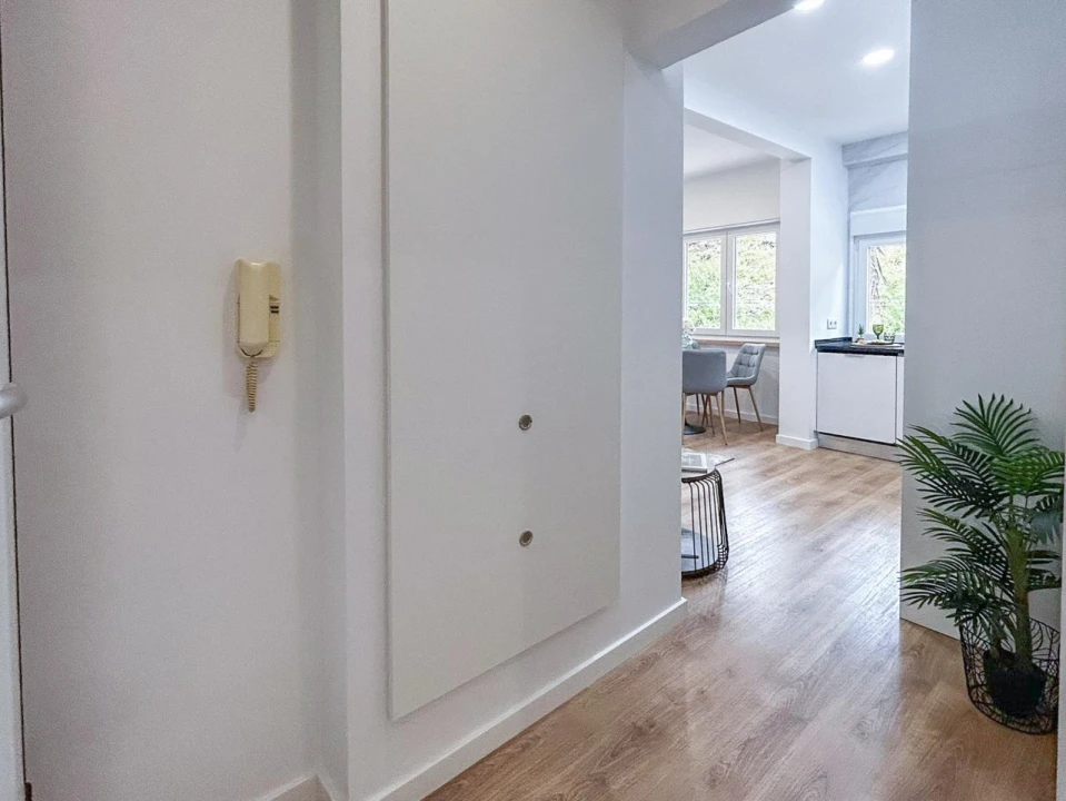 Apartamento T2 para Venda em Benfica Foto 7