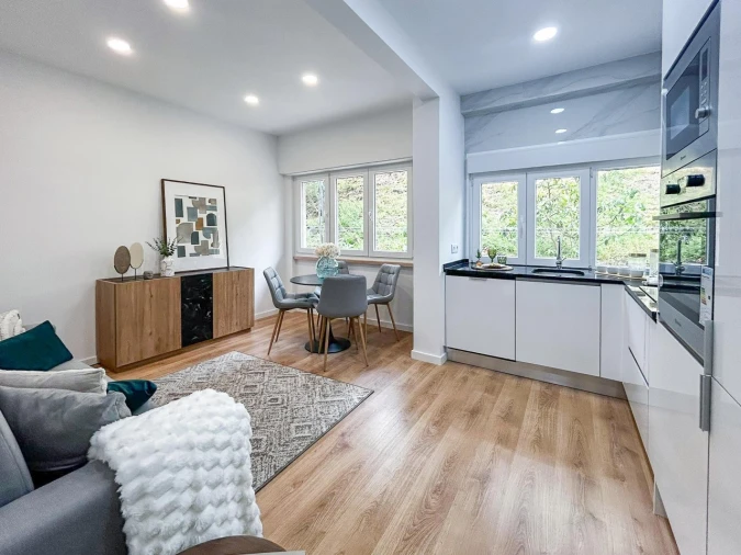 Apartamento T2 para Venda em Benfica Foto 4