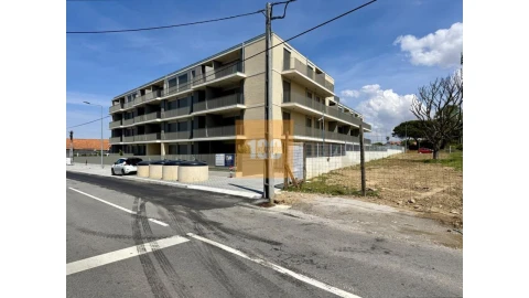 Apartamento T3 para Venda em São Felix da Marinha
