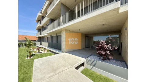 Apartamento T3 para Venda em São Felix da Marinha